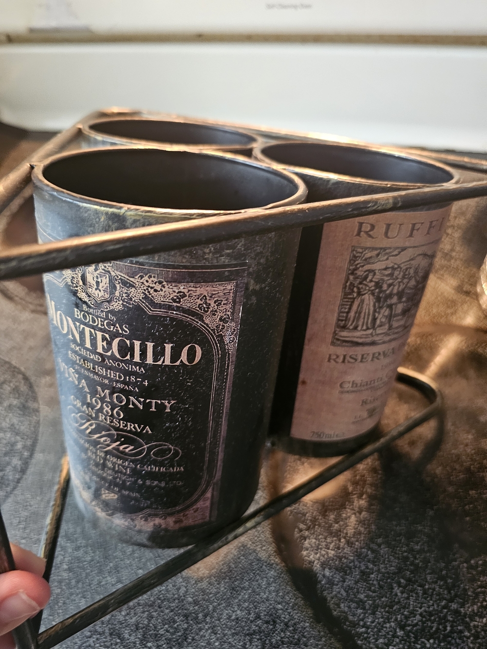 Vintage Metal wine holder